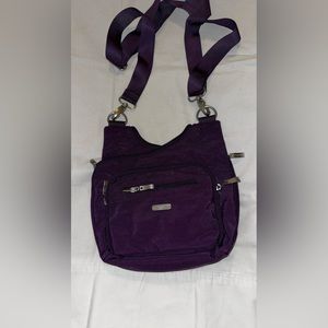 Baggallini Crossbody in purple